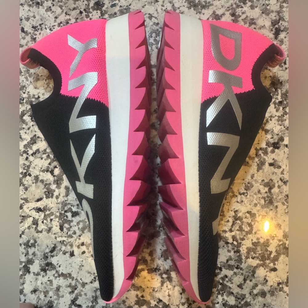 DKNY slide on sneakers. NWOT. Size 10. Black, hot pink & white